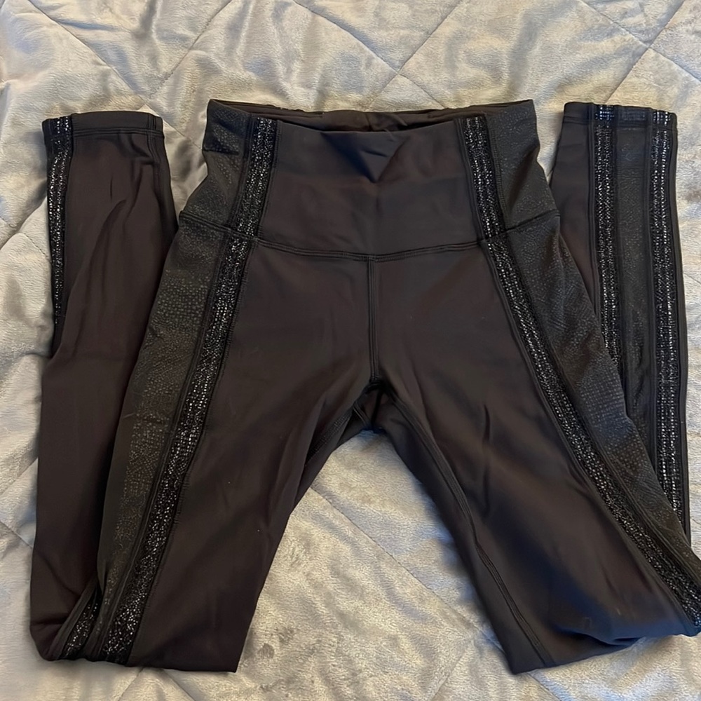 Lululemon leggings 28 inch size 4 black